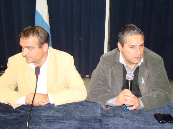 El presidente del Villa Mercedes Golf Club, Mario Mondelli y el secretario General de la Municipalidad, Jorge Rosales.