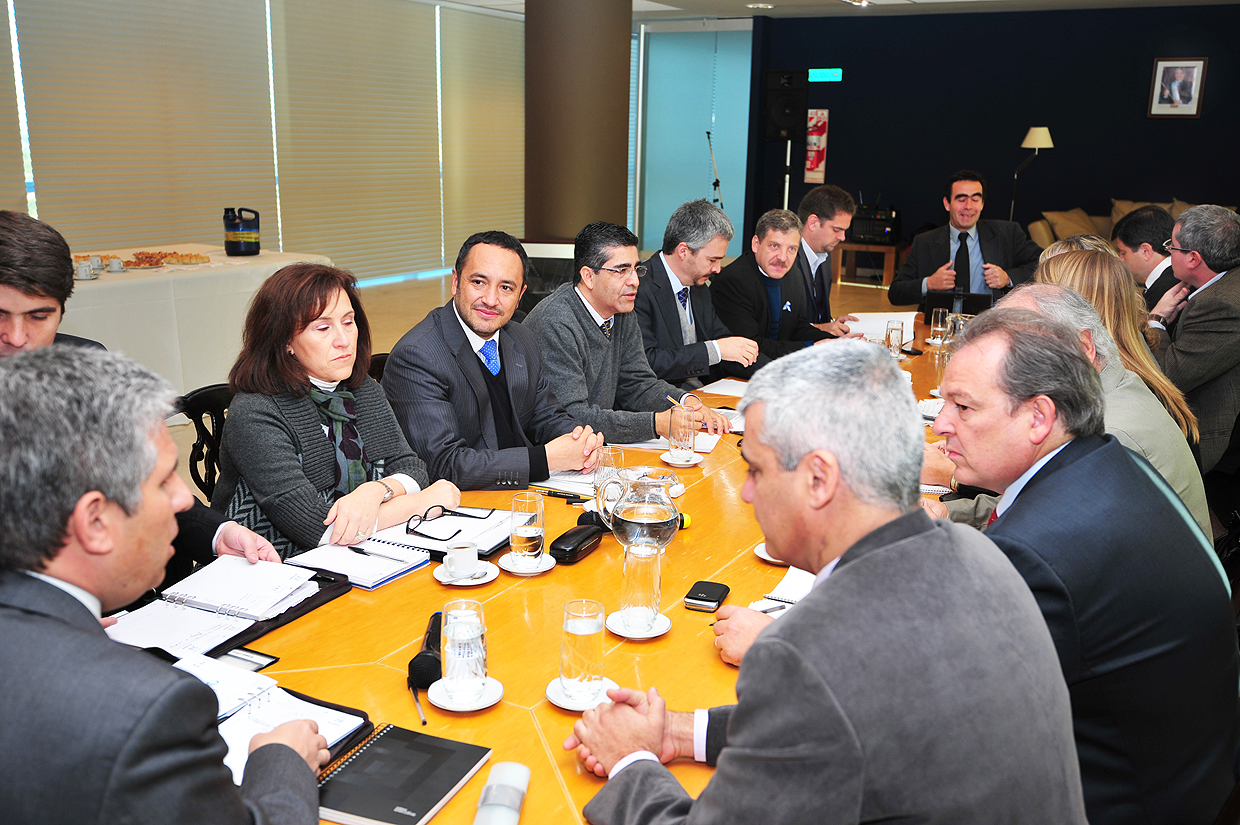 Reunión de gabinete en Terrazas del Portezuelo - Agencia de Noticias