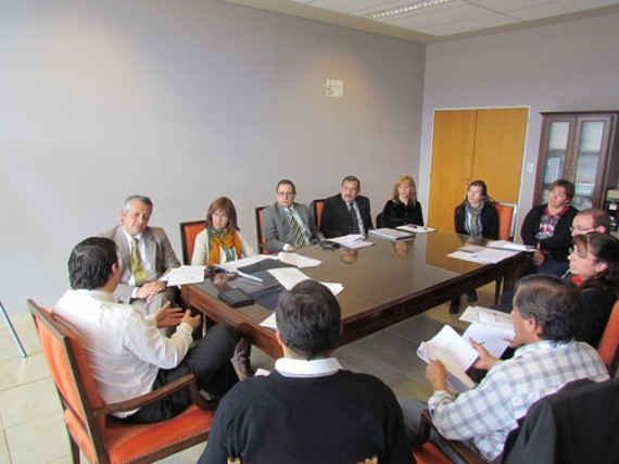 Reunión de calidad para matriz de competencia, presidida por el ministro de Hacienda y Obras Públicas, José María Emer.