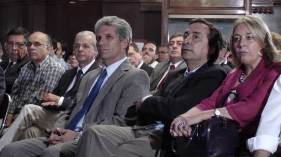 El gobernador Claudio Poggi, participó del acto celebrado en el Senado Nacional. 