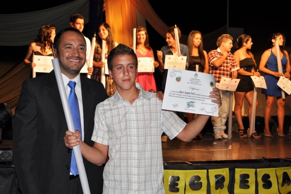 El ministro Sosa acompañó  a los alumnos de la Escuela Maestro Escultor Vicente Lucero.