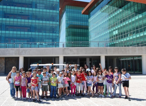 Un grupo de estudiantes durante una visita a Terrazas del Portezuelo.