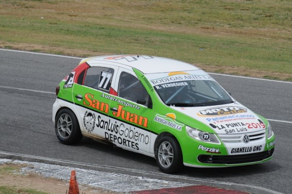 El piloto puntano Verdeguer se posiciona en el Campeonato de Turismo Nacional.