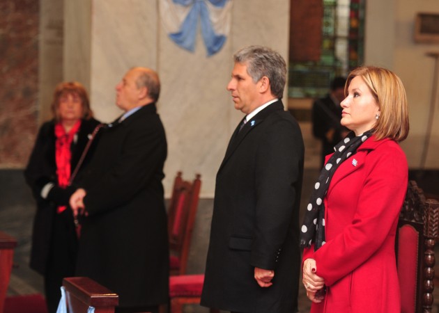 El Gobernador asistió junto a su esposa. También participó el intendente de Villa Mercedes, Mário Merlo