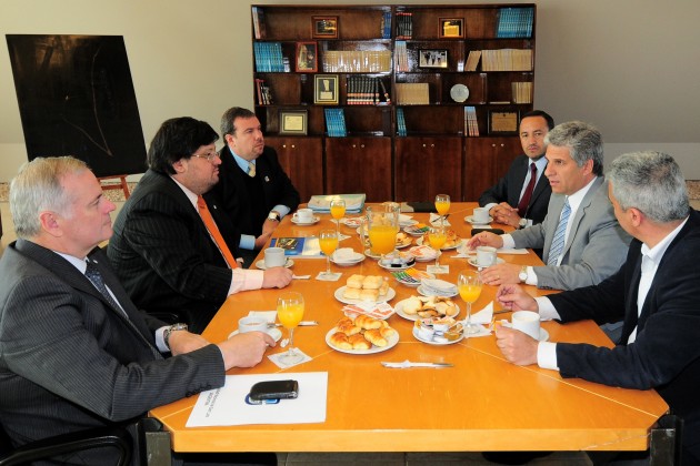 Reunión mantenida entre el Gobernador Provincial y el Rector de la UNSL.