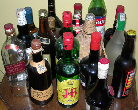 En 12 horas secuestraron 70 litros de bebidas alcohólicas (Imagen ilustrativa)
