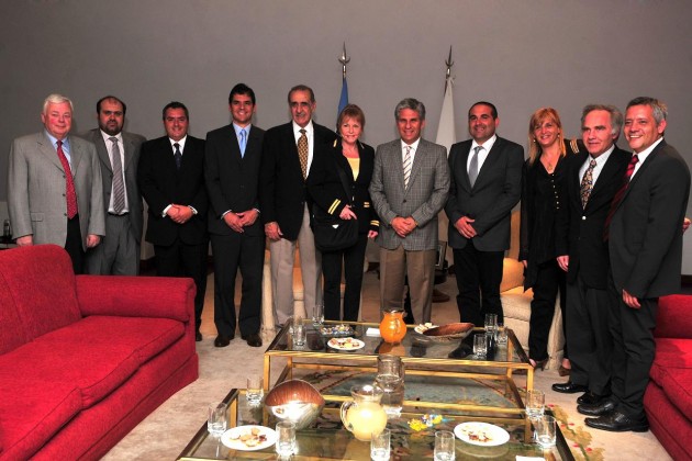 El gobernador Claudio Poggi se reunió con las más altas autoridades de la Hípica Sudamericana.