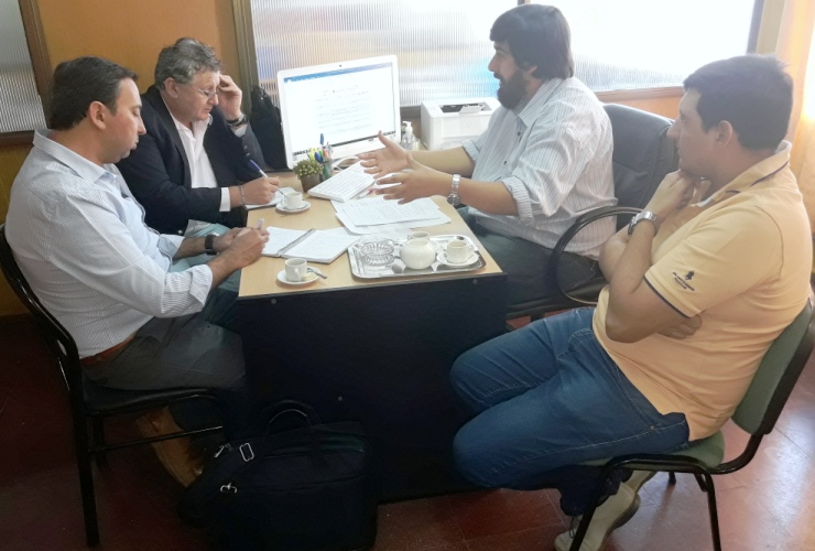 Autoridades de Transporte se reunieron con representantes de Blanca Paloma.