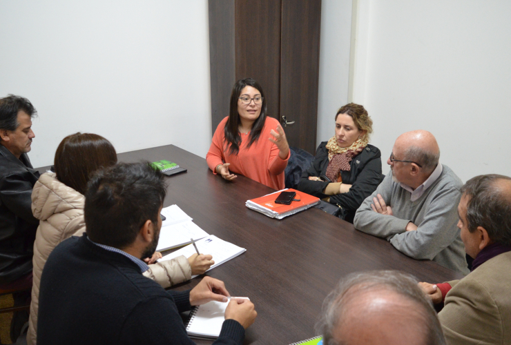 Reunión entre funcionarios del Ministerio e integrantes del municipio mercedino.