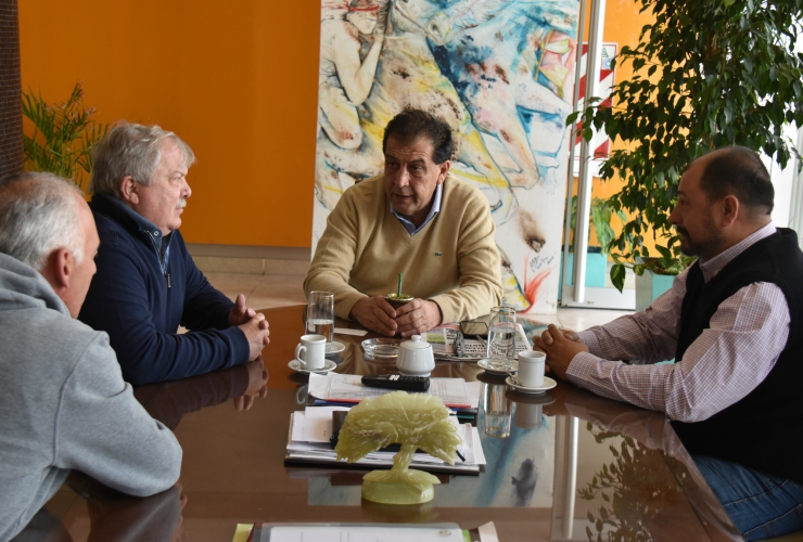Freixes recibió al director de la región Cuyo del SENASA.