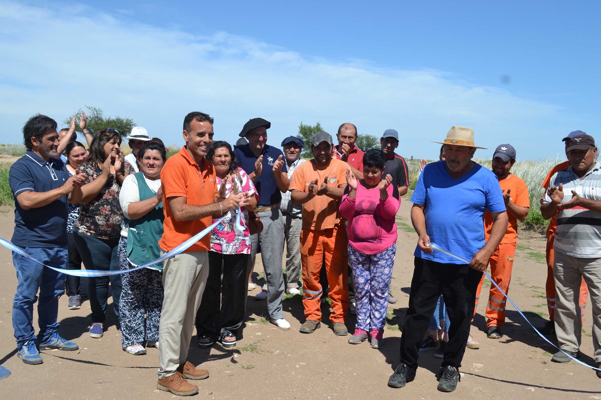 Inauguraron los accesos renovados de 3 parajes del sur provincial