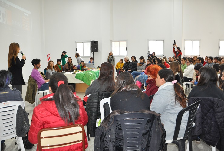 Más de 200 personas participaron de la 1ª Jornada de Visibilización y Erradicación de las Violencias contra las Mujeres
