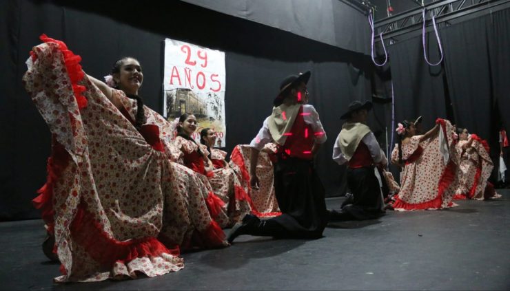 La academia de danza “Pincel Nativo” celebró su 29° aniversario