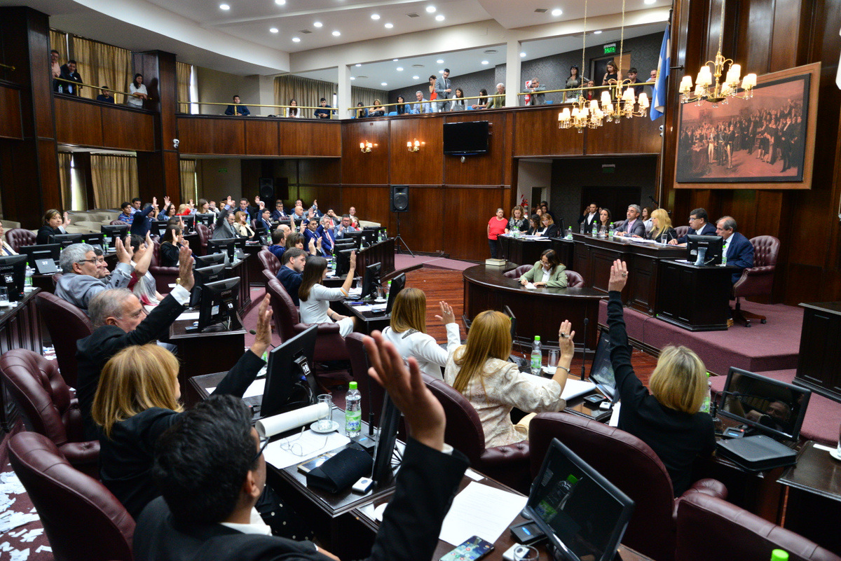Juraron los nuevos diputados provinciales: Juan Carlos Eduardo fue elegido presidente