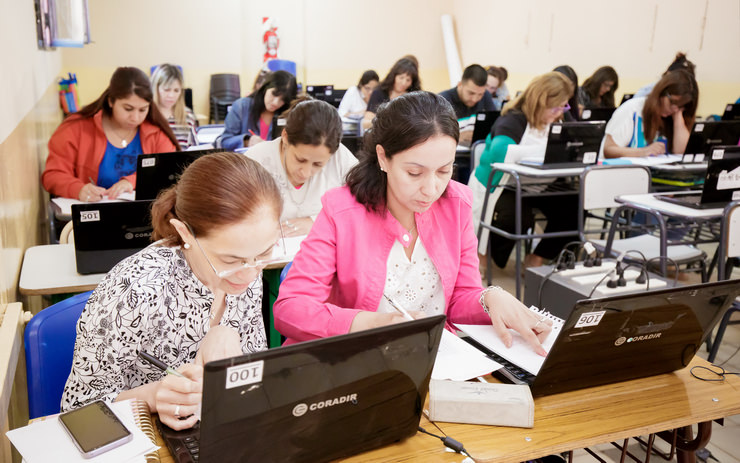 Cuatrocientos docentes aprenden a programar en la ULP