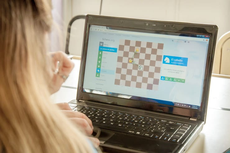 El interuniversitario de ajedrez digital se puso en marcha