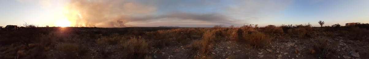 Imagen panorámica del incendio en El Volcán.