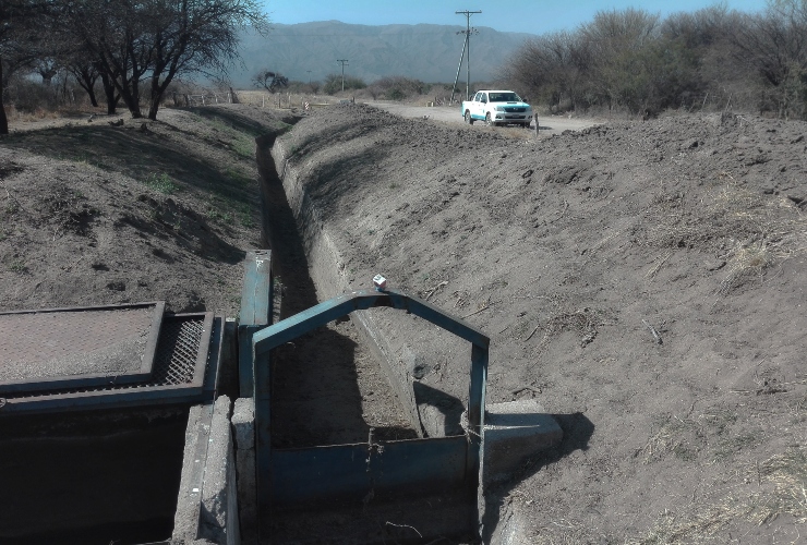 San Luis Agua realizó el mantenimiento y reacondicionamiento del canal Río Amieva