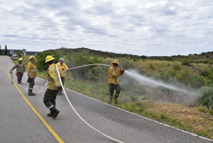 Realizaron una práctica de manejo de incendios forestales en La Florida