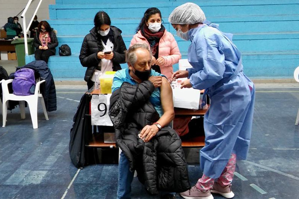 La vacunación en San Luis no se detiene: este jueves fueron citados más de 2.000 personas para recibir la primera dosis de la Sputnik V