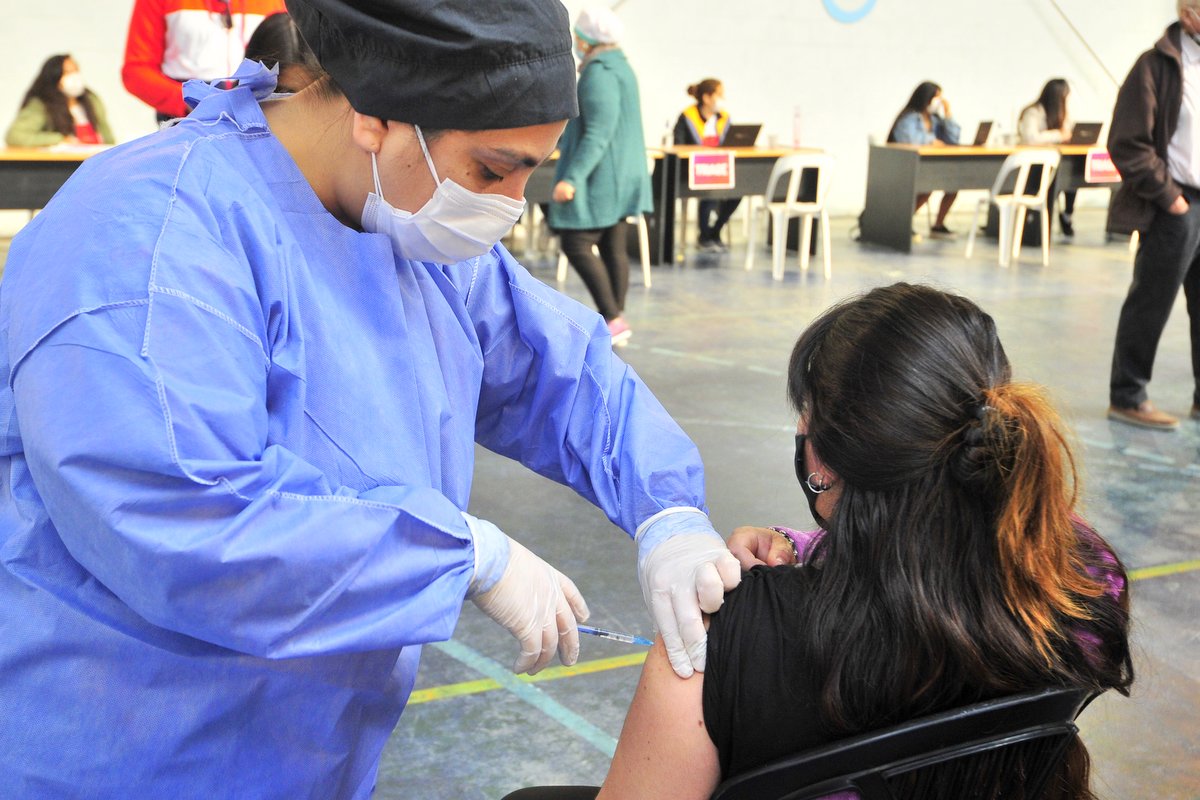 Este sábado fueron convocadas más de 4.800 personas para recibir la vacuna contra el COVID-19