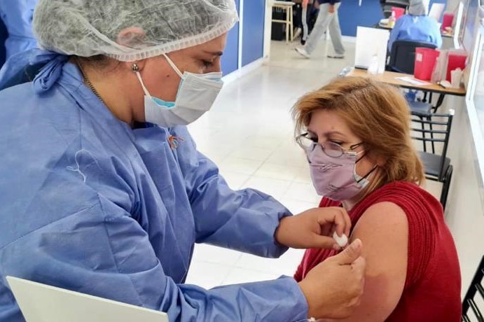 La vacunación contra el Coronavirus continuó en el departamento Ayacucho con 1.330 citados