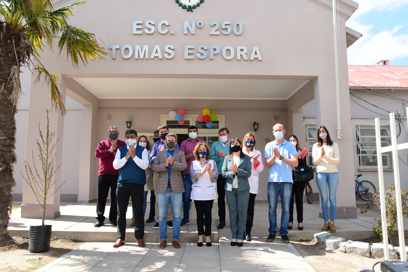 En su 111º aniversario, se entregó la puesta en valor de la Escuela Nº 250 “Tomás Espora”