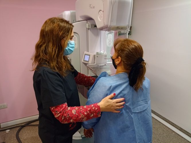 Realizan en la Maternidad Provincial una campaña de mamografías
