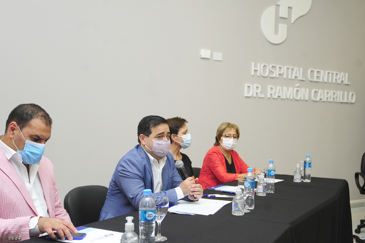 Cardiólogos de todo el país participan de unas jornadas sobre insuficiencia cardíaca e hipertensión pulmonar en el Hospital Central Dr. Ramón Carrillo