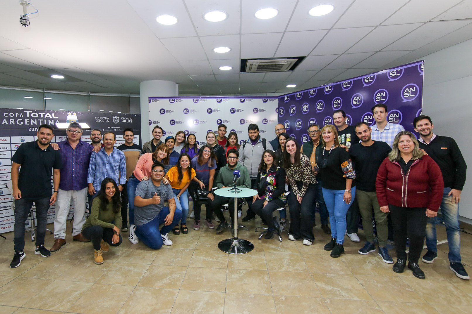 Estudiantes de la carrera de Producción de Radio y Televisión visitaron Agencia de Noticias