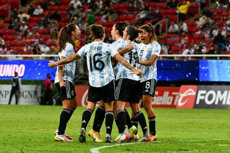 Argentina vs. Chile se adelanta: jugarán este domingo a las 15:40