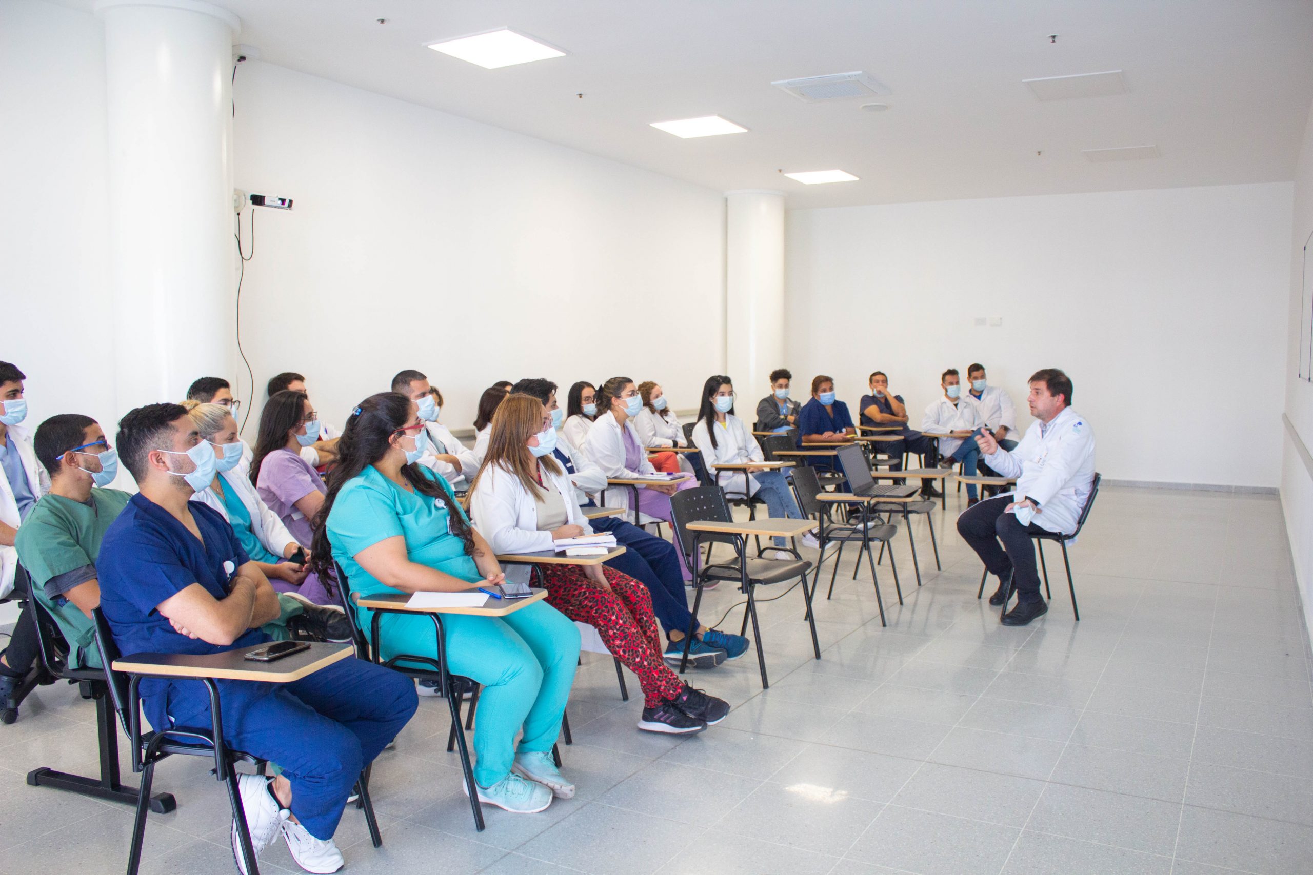 Hospital “Dr. Ramón Carrillo”: capacitan a profesionales en el uso racional de los métodos de diagnóstico por imágenes