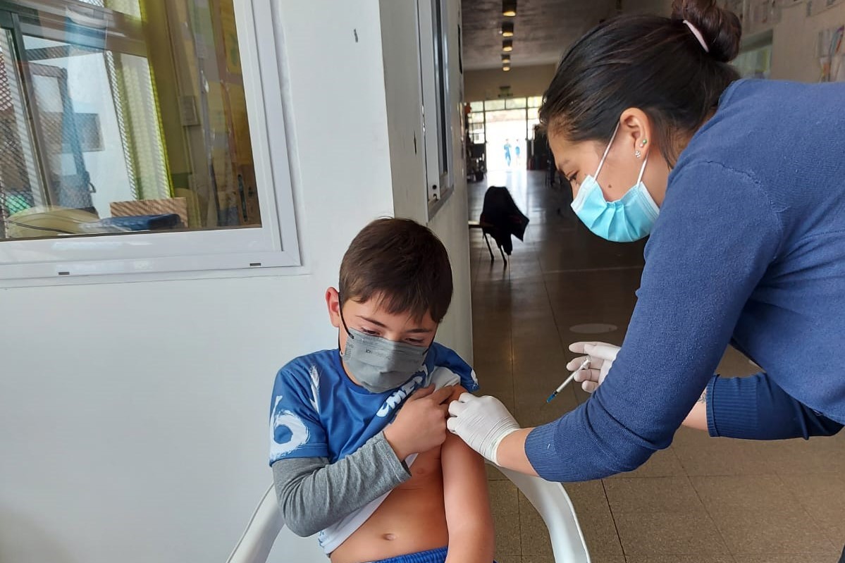 Una semana a plena vacunación en el “Madre Catalina Rodríguez”