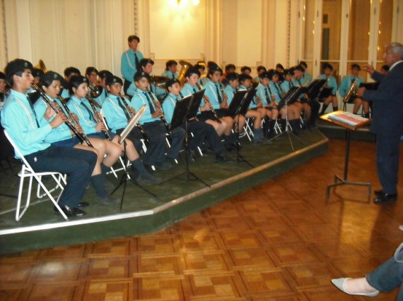Este jueves se presentó la Banda Infanto Juvenil de San Luis, en el Centro Cultural Puente Blanco. Al espectáculo asistieron más de 250 personas.