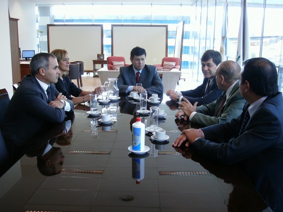El ministro Mones Ruiz, se reunió con las autoridades del Colegio de Magistrados, para conocer detalles del nuevo plan de trabajo
