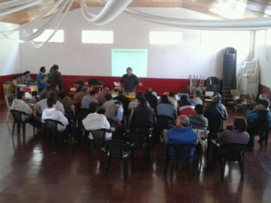 Durante la capacitación, un grupo de mineros oriundos de Tilisarao, fijaron el día 22 de mayo, para realizar la asamblea constitutiva de la ‘Cooperativa Minera Valle del Cónlara Limitada”.