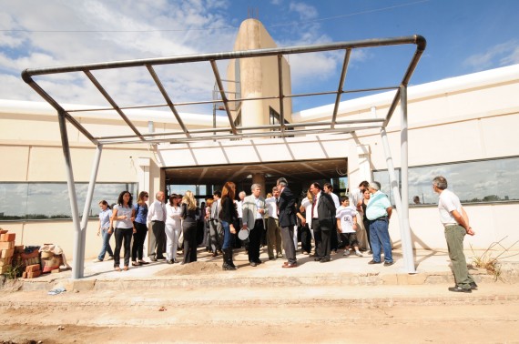 El gobernador de la Provincia, CPN. Claudio Poggi,  visitó la obra de la nueva terminal de omnibus de Tilisarao.