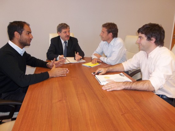El ministro Walter Padula en reunion con los empresarios.