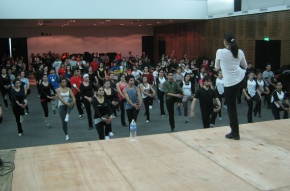 Las clases estuvieron coordinadas por la profesora Margarita Fernández, subdirectora del Ballet Folclórico Nacional.