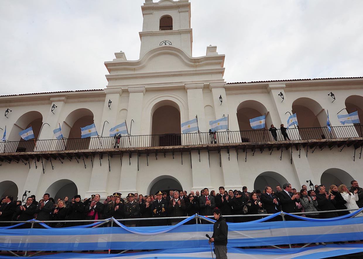 Comenzó el tradicional Desfile Cívico Militar