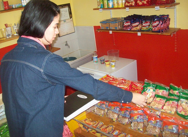 El Programa Salud Escolar continúa visitando kioscos escolares de toda la provincia