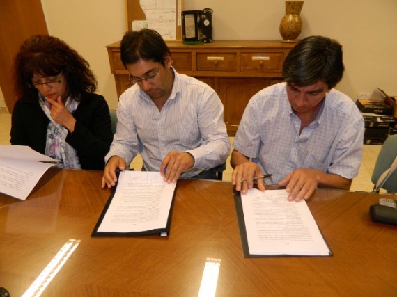 En la reunión se produjo la firma de un acta entre las instituciones para avanzar en materia de salud.