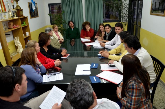 Reunion entre Medio Ambiente y los intendentes de los departamentos Junín y Chacabuco en Villa del Carmen.