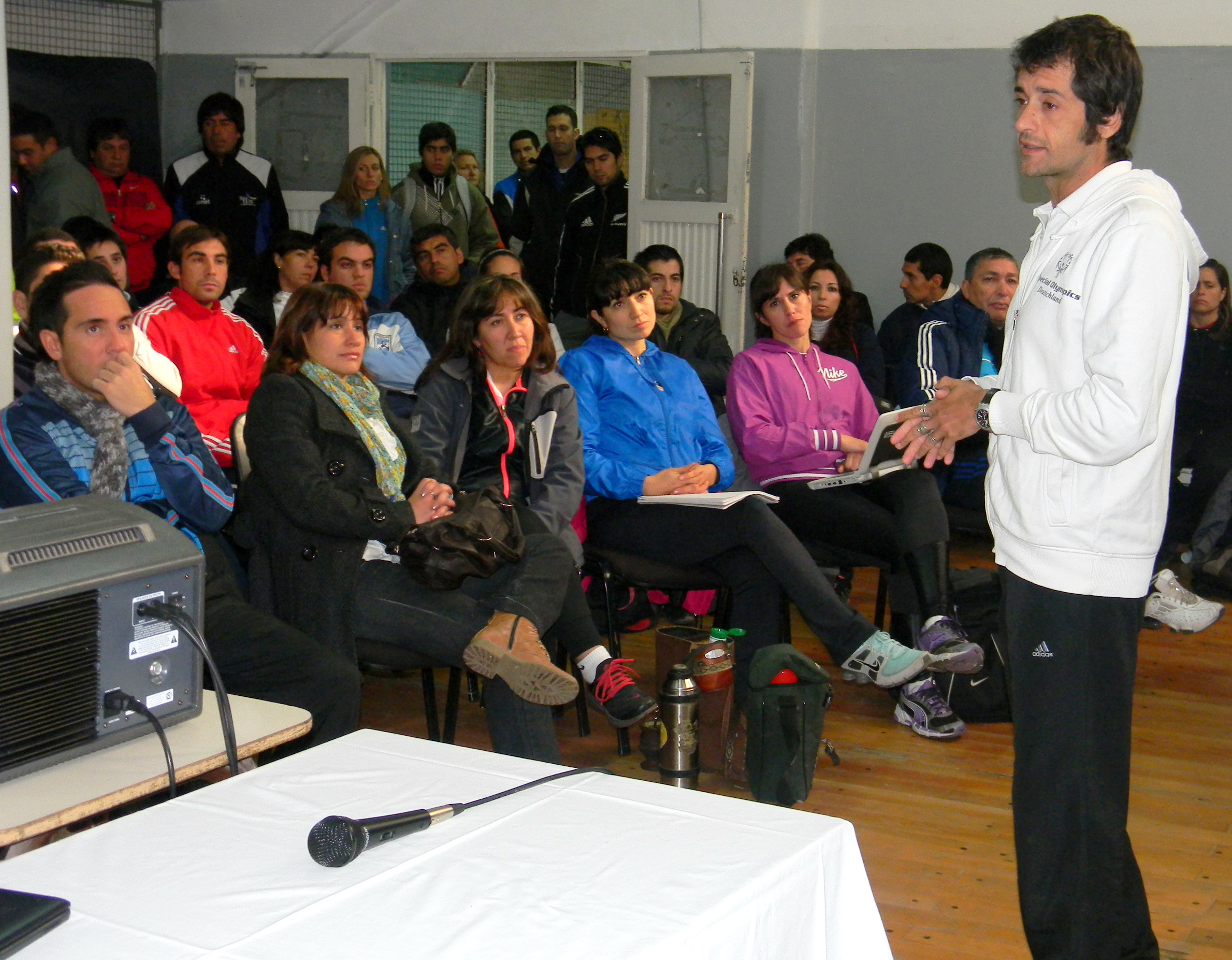 Más de 130 profesores de Educación Física se capacitan sobre Deporte Especial