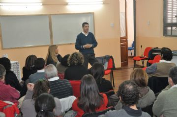 El Rector durante el encuento con los docentes del Instituto Tecnologico.