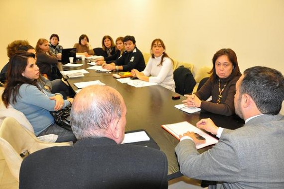 La reunión tuvo lugar en la sala de reuniones ubicada en planta baja del Edificio Proyección al Futuro de Terrazas del Portezuelo.