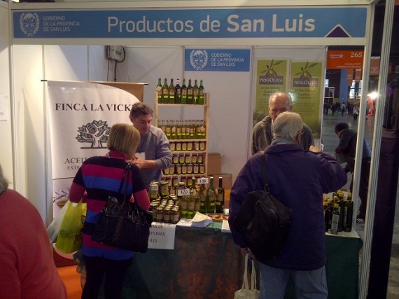 Pequeños productores participan en la feria ‘Caminos y Sabores 2012’