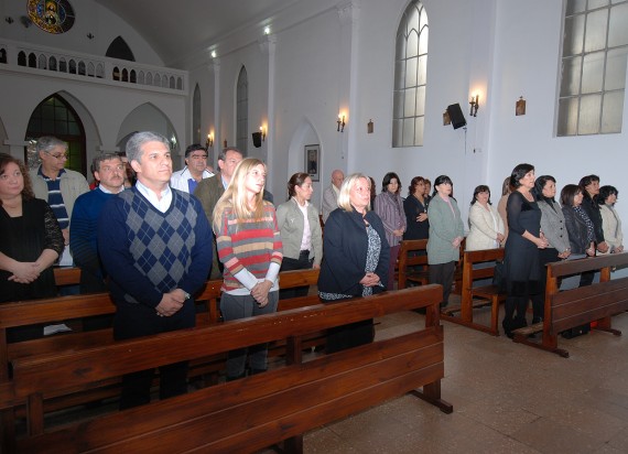 El Gobernador participó de una misa por el 38 aniversario de la muerte del General Juan Domingo Perón.