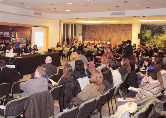 La actividad se realizó en el Salón Blanco de Terrazas del Portezuelo.  