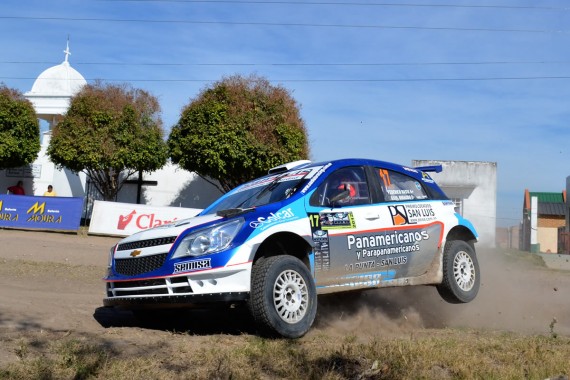 Federico Bassi (Chevrolet Agile – Maxi Rally) dio un par de giros, testeando principalmente los frenajes